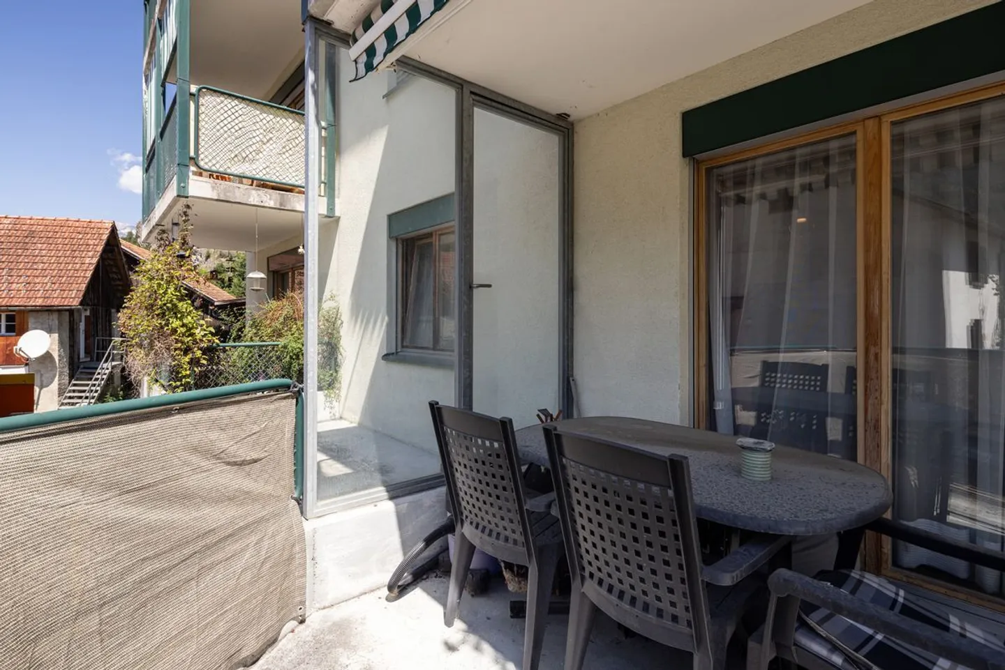 3.5 Room Apartment with Terrace and Garden - Photo 9 of 13