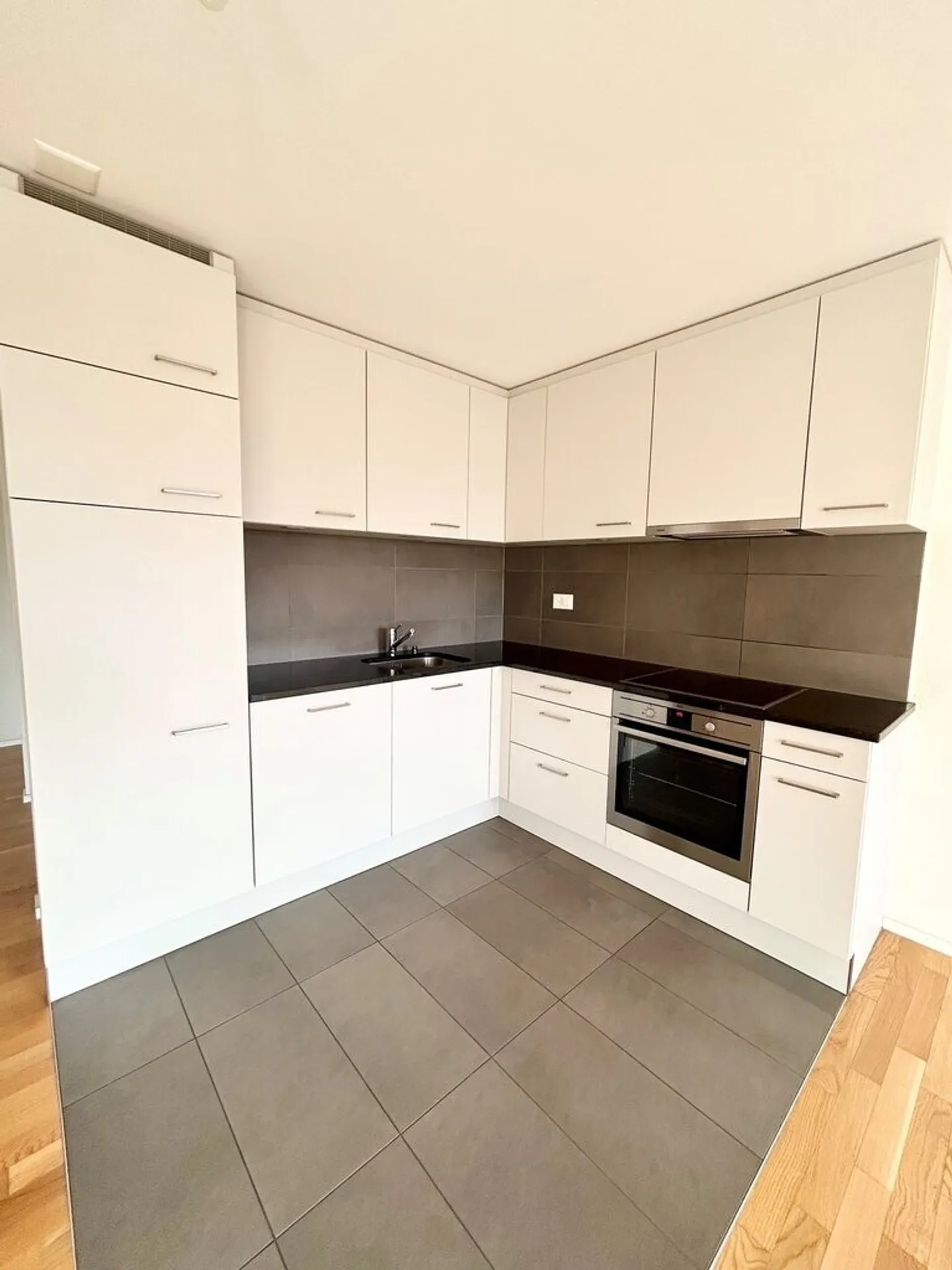 Zu ergreifen! Wunderschöne Unterkunft im Herzen von Sierre! - Foto 4 von 7