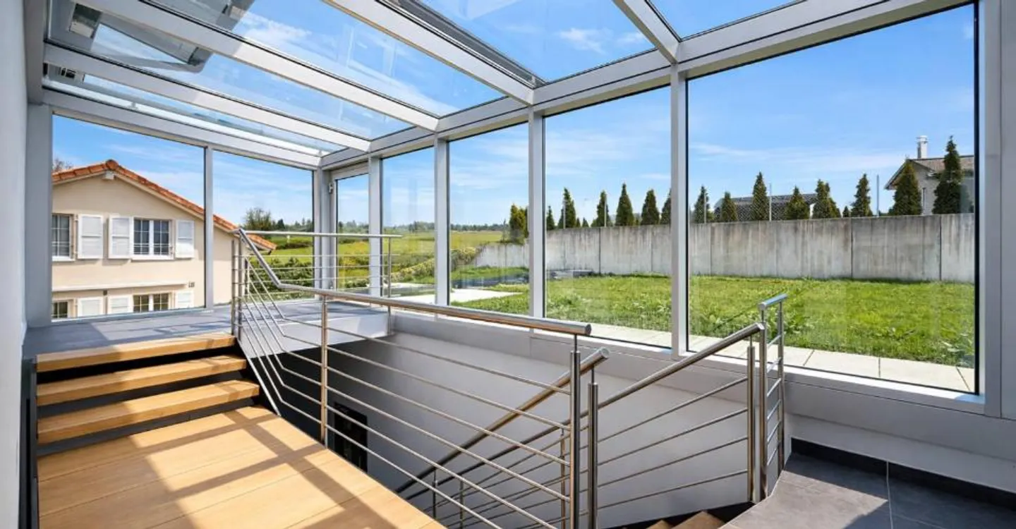 Exceptional Contemporary Villa - Photo 8 of 13