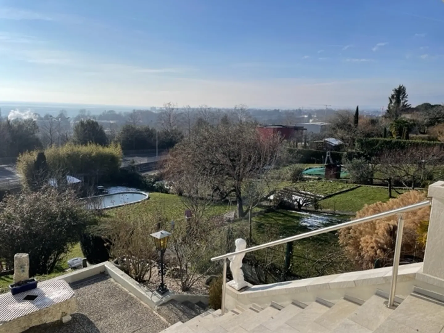 For rent - Single-family house - 150m2 - Unmatched view - Photo 1 of 28