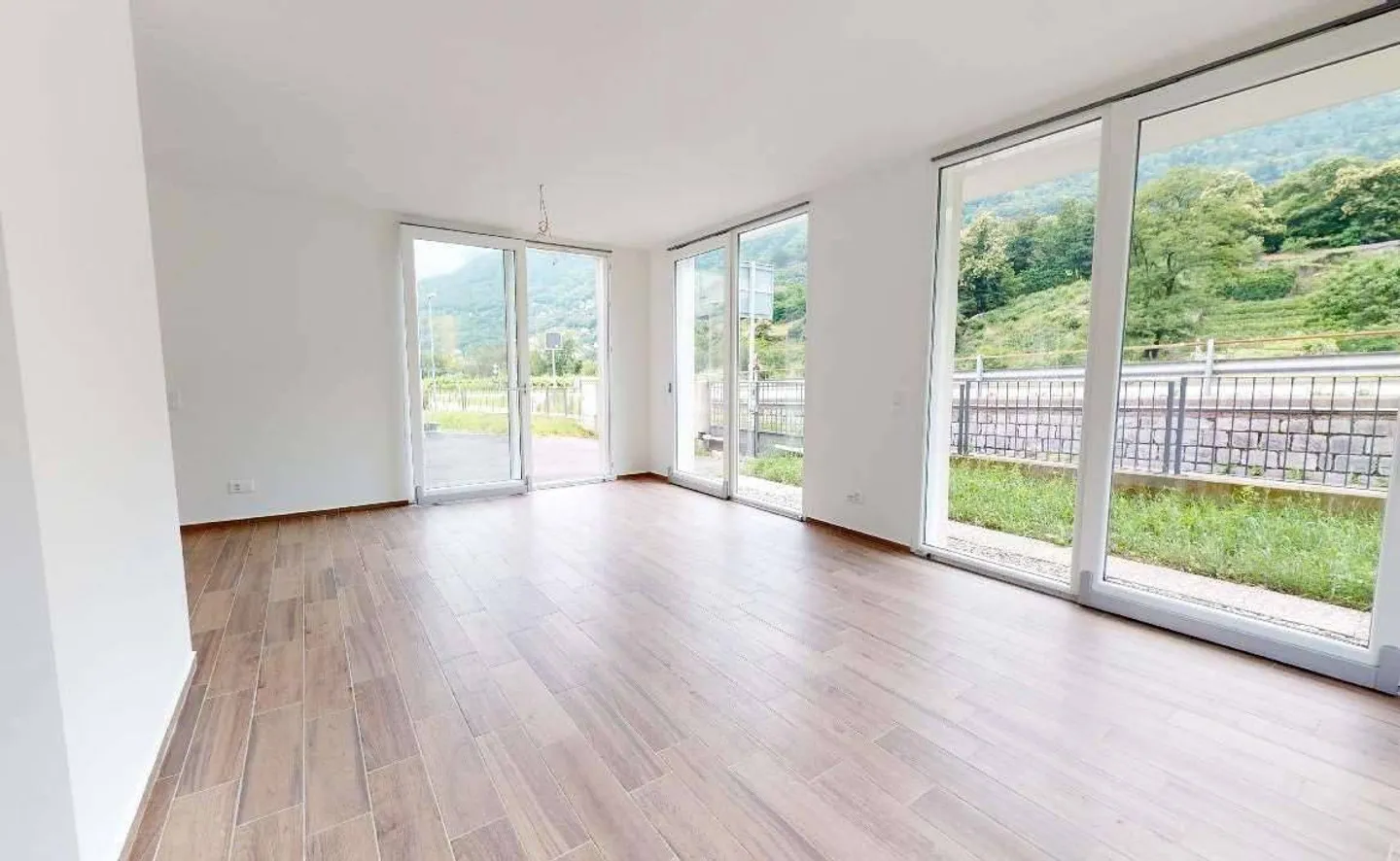 Maison bifamiliale - Biasca - Photo 2 sur 11