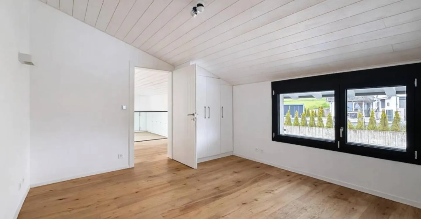 Exceptional Contemporary Villa - Photo 12 of 13