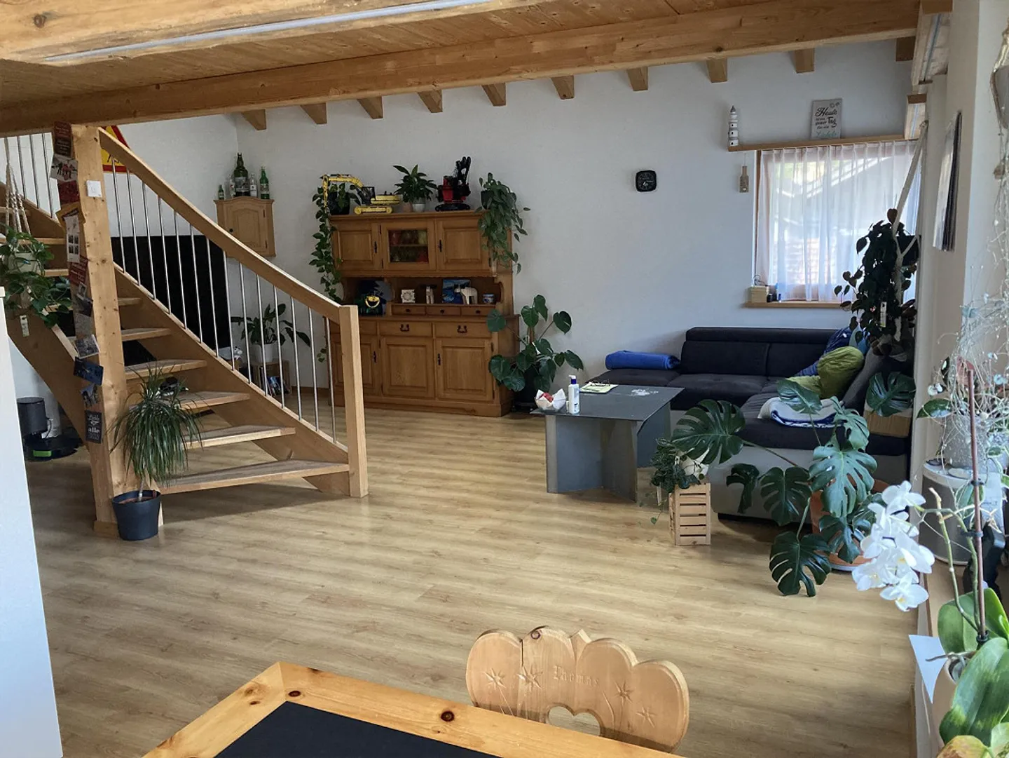Appartement en duplex spacieux de 4,5 pièces dans un emplacement central à Schiers GR - Photo 2 sur 18