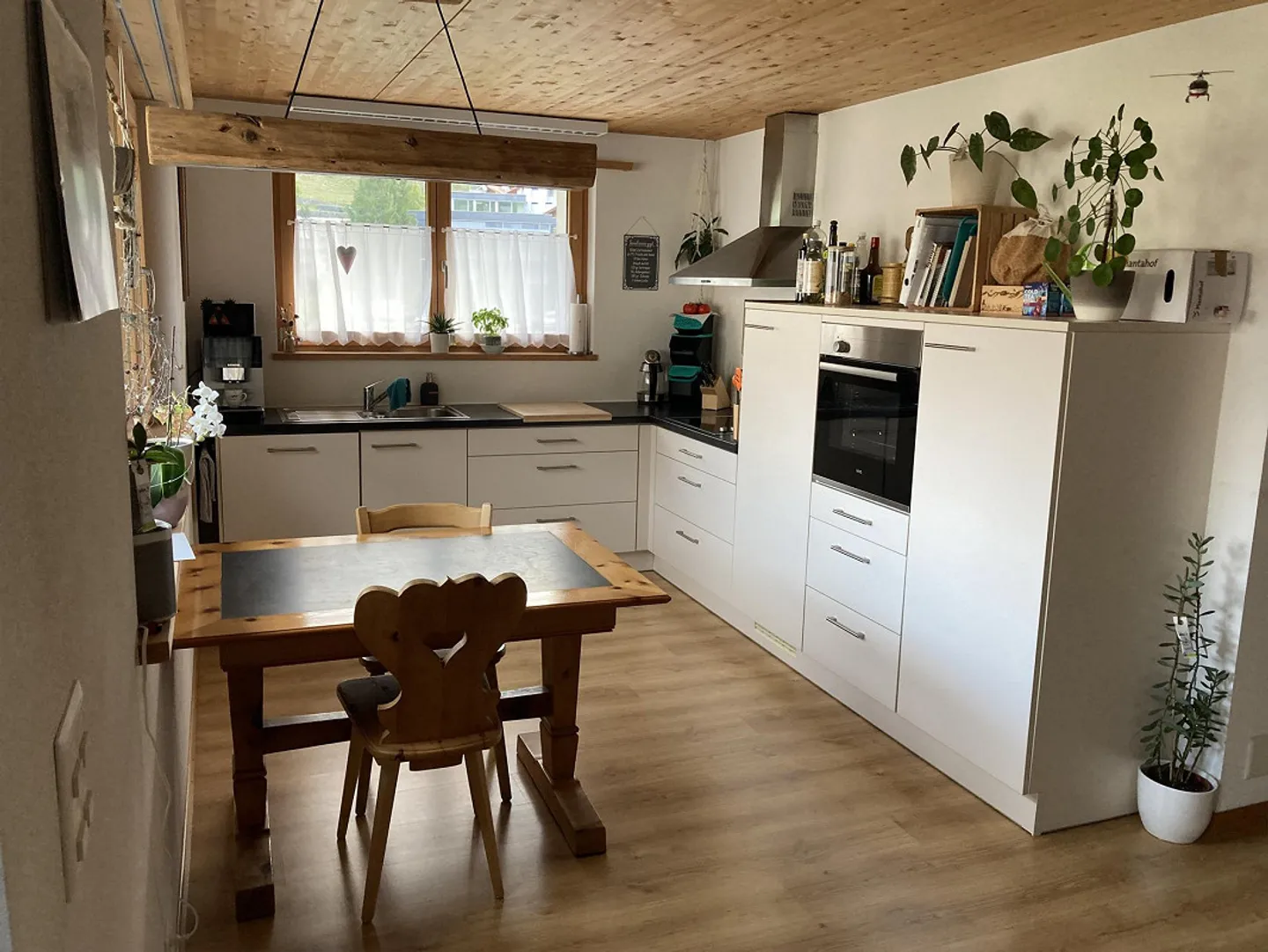Appartement en duplex spacieux de 4,5 pièces dans un emplacement central à Schiers GR - Photo 4 sur 18