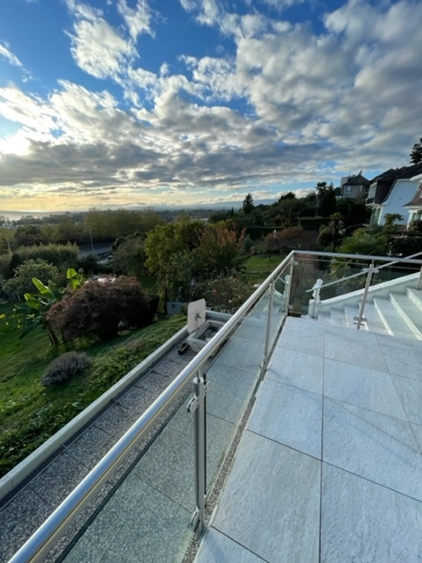 For rent - Single-family house - 150m2 - Unmatched view - Photo 9 of 28