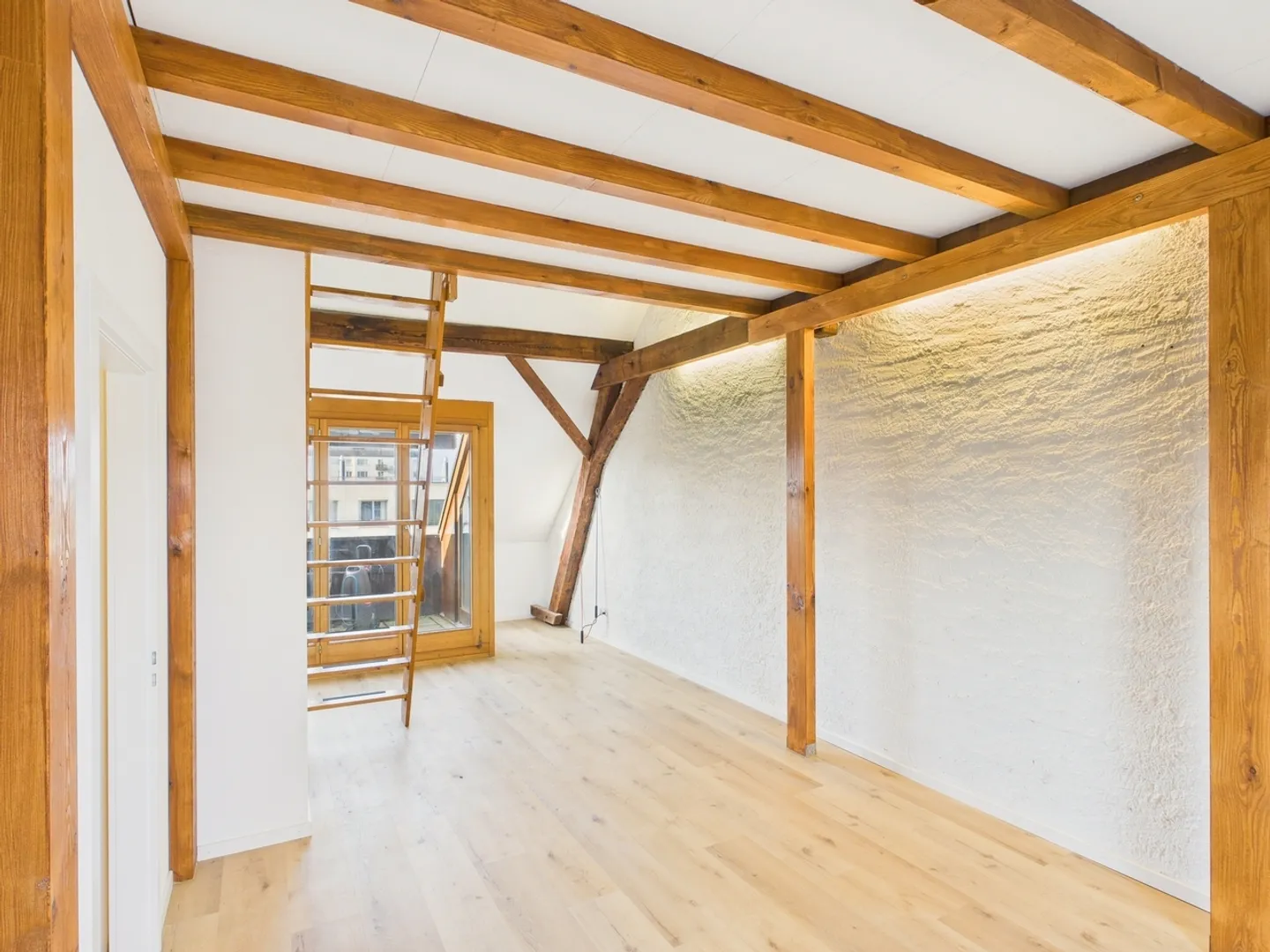 Appartamento duplex di 2 camere modernizzato a Basilea - Foto 2 di 12