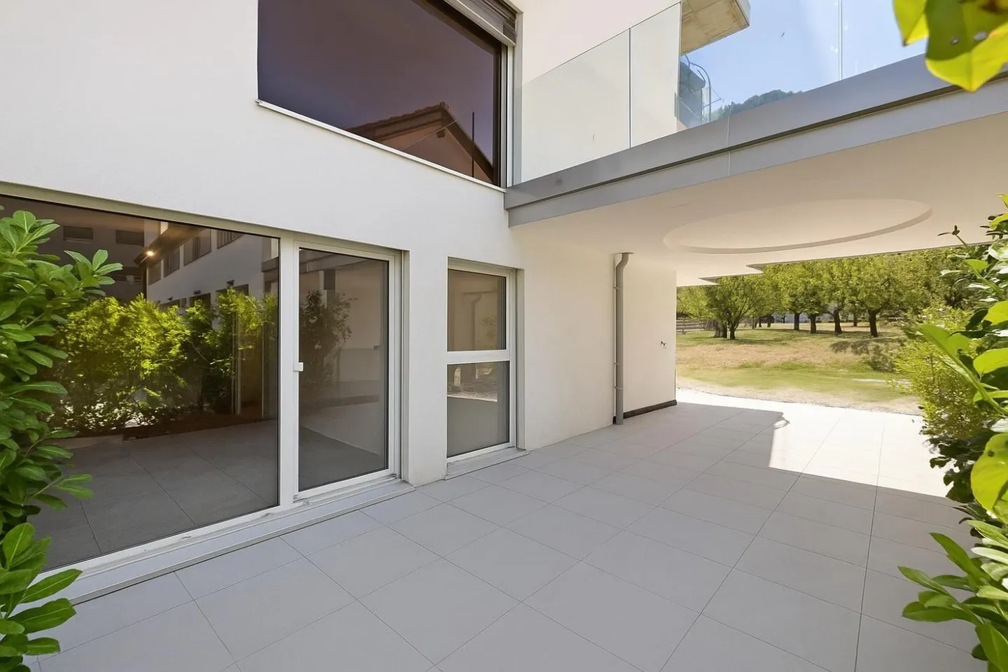 New 2.5-room apartment with beautiful exteriors - Photo 2 of 8