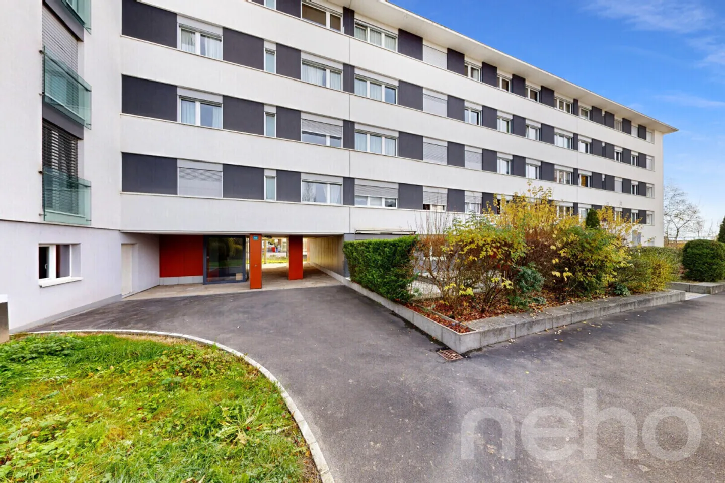 Appartement avec grande terrasse et passage - Photo 3 sur 12