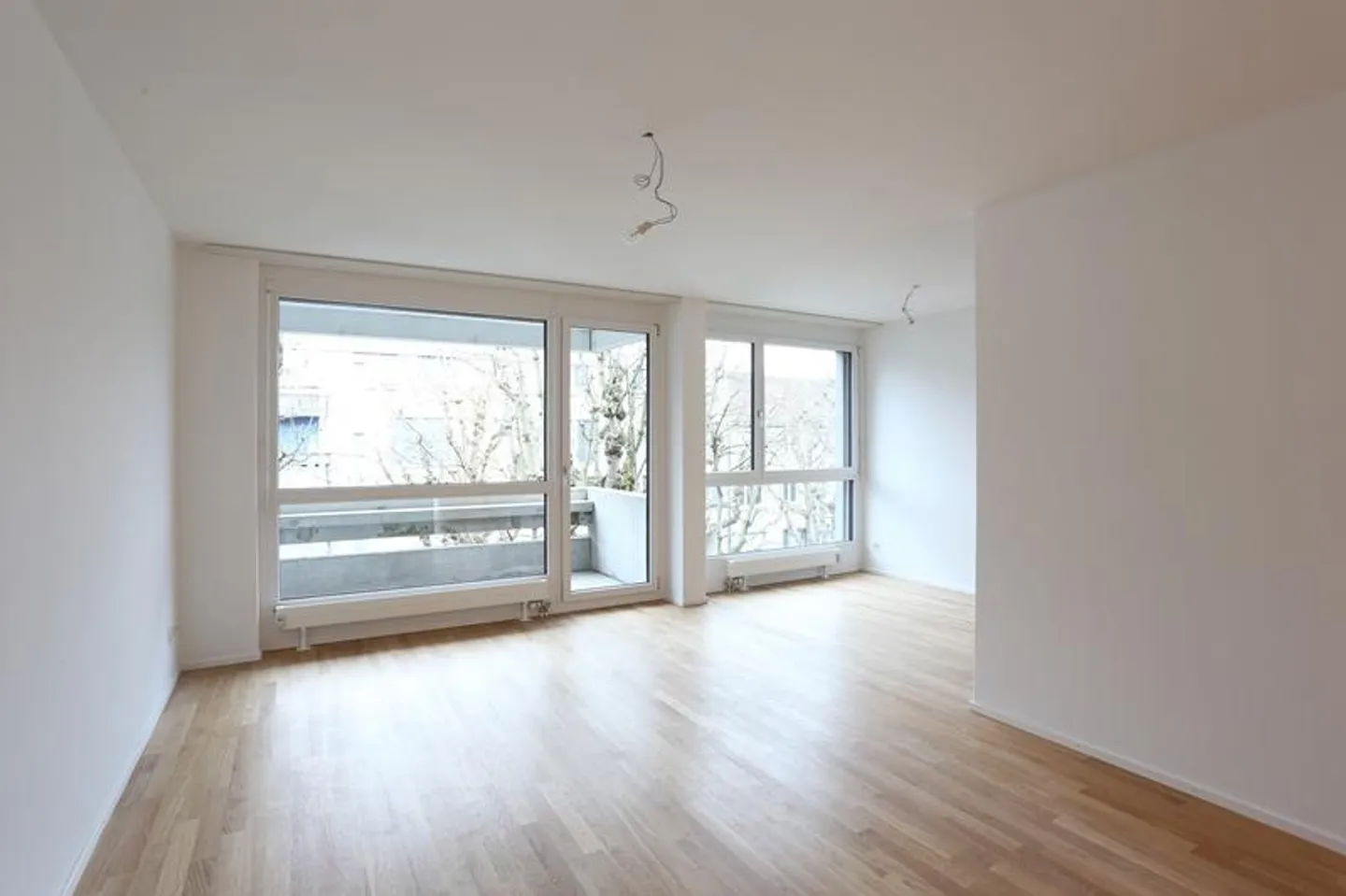 Modern 2.5-room apartment near the Langen Erlen - Photo 2 of 7