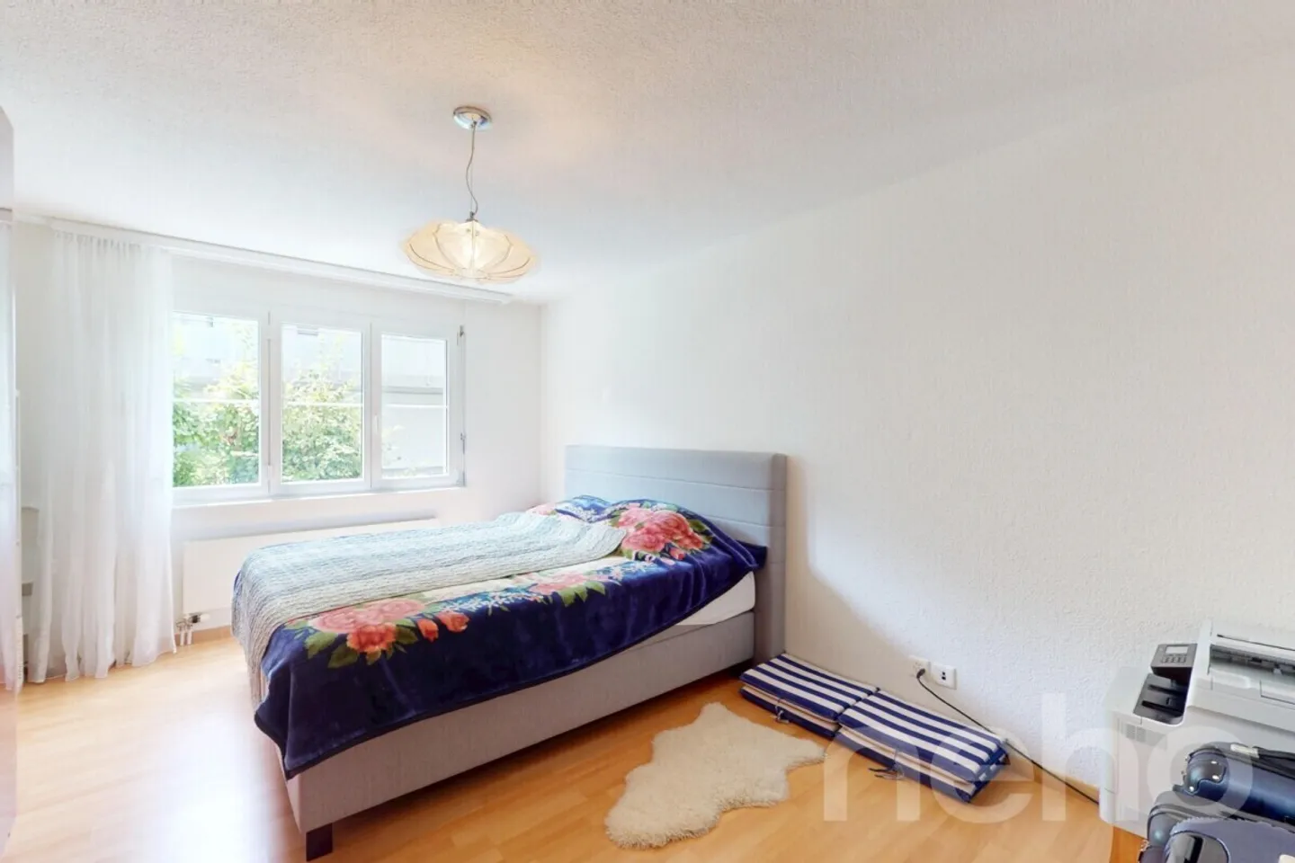 Luminoso appartamento di 4,5 stanze con giardino e comfort - Foto 8 di 13