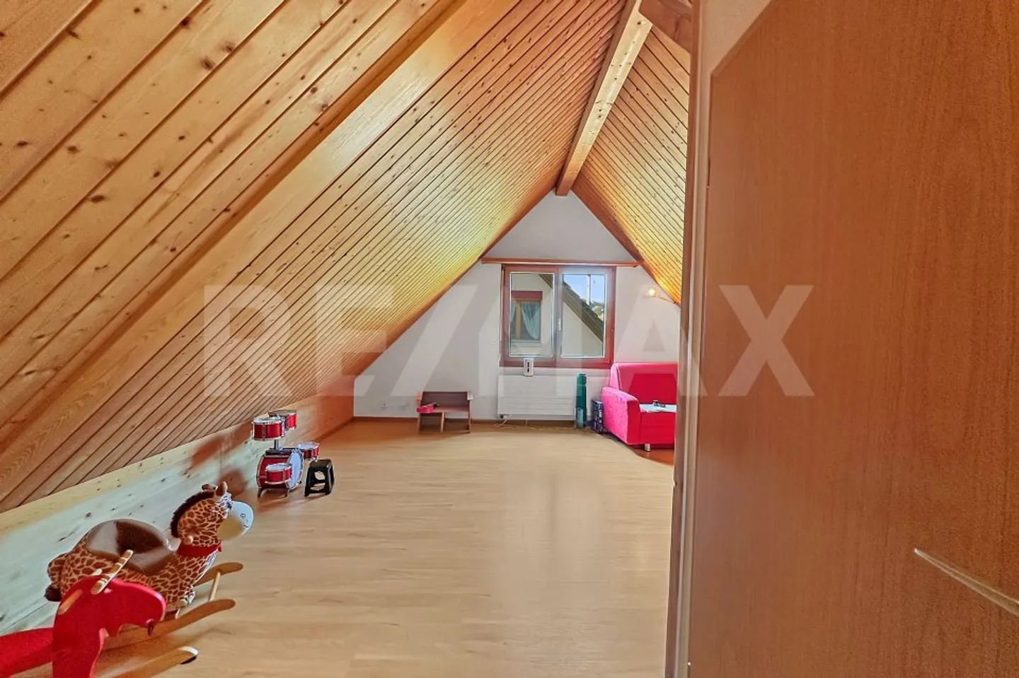 Arrive and Feel Good: Semi-Detached House with Enjoyment Garden - Photo 13 of 13