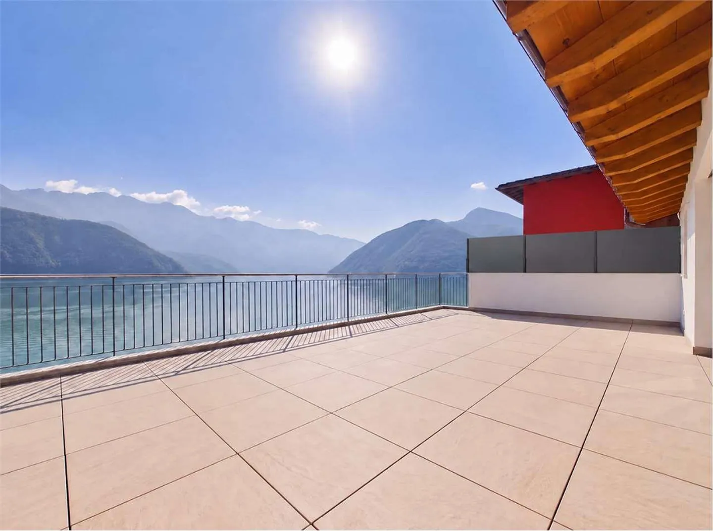 Melide - Prestigious Duplex by the Lake - Photo 4 of 12