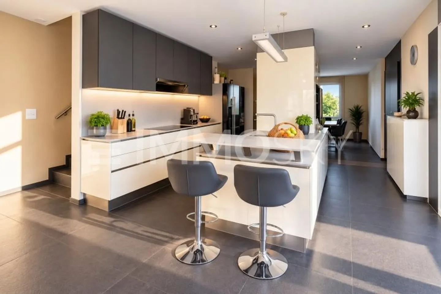 A Home to Fall in Love With - Plenty of Space, Light, and Quality of Life - Photo 2 of 5