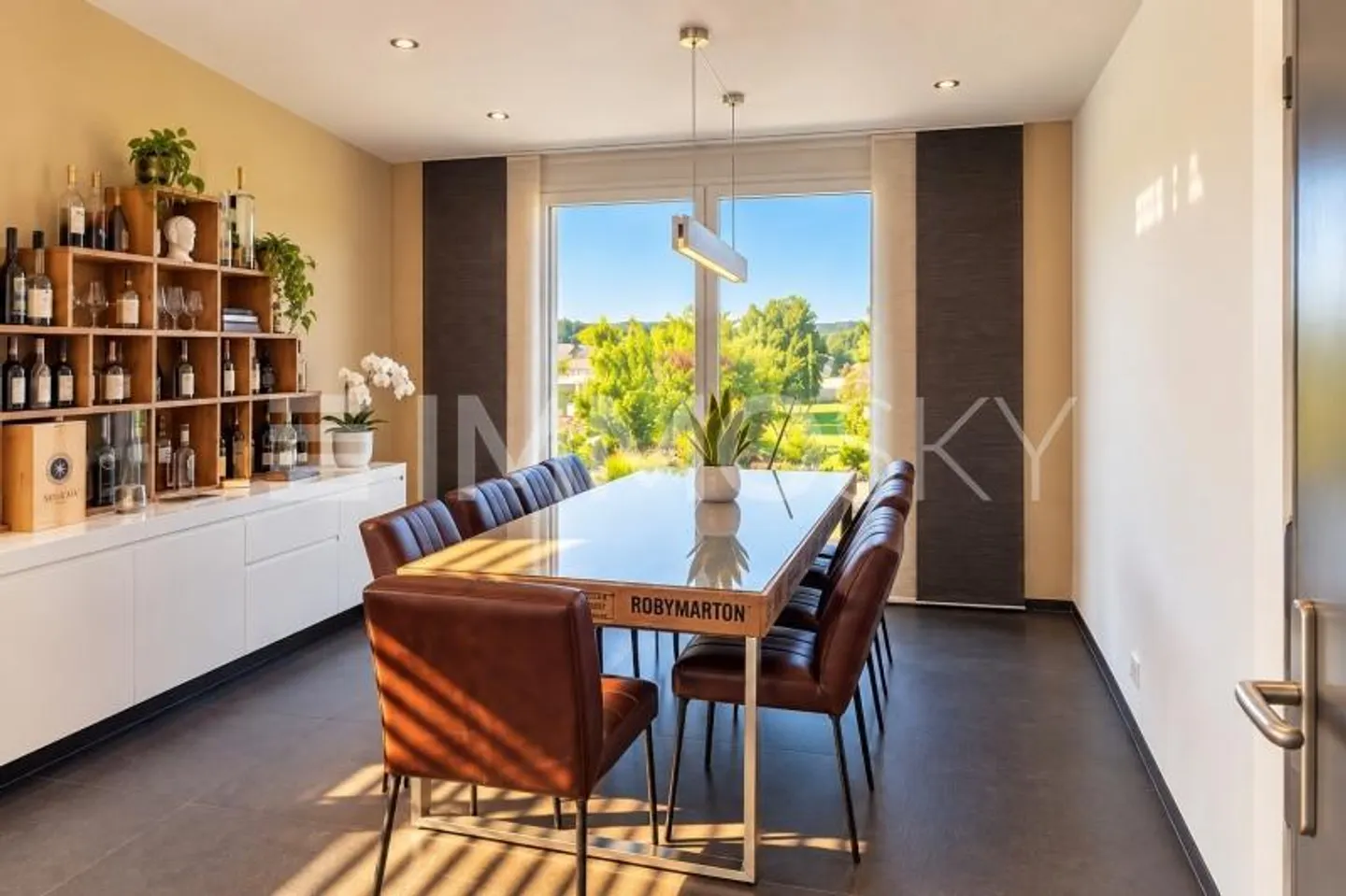 A Home to Fall in Love With - Plenty of Space, Light, and Quality of Life - Photo 4 of 5