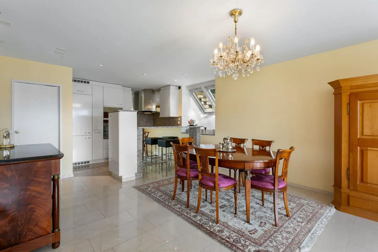 Charming Maisonette with Garden - Photo 4 of 12