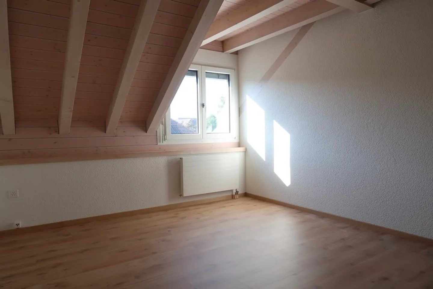 Bright 4.5-room apartment in the attic - Photo 8 of 10