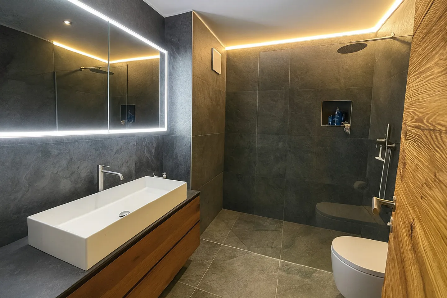 Exceptional new apartment at Dixence Resort – Luxury in a second home - Photo 4 of 11