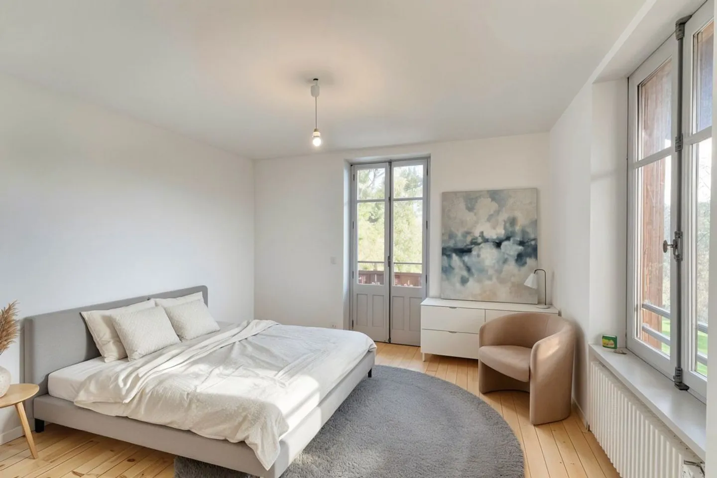 Property with Charm in the Heart of a Tree-Lined Park of over 4,000 m2 - Photo 7 of 13