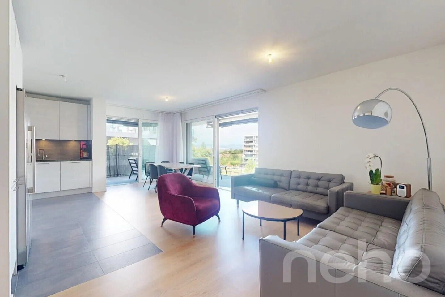 Appartement élégant 4,5 pièces - Photo 3 sur 13