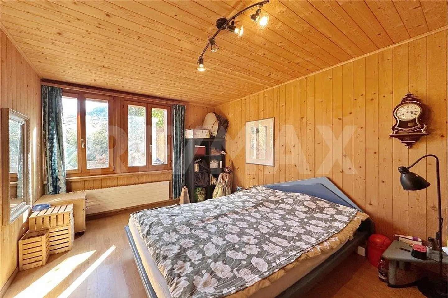 Casa unifamiliare con carattere e ampio spazio - Foto 4 di 13