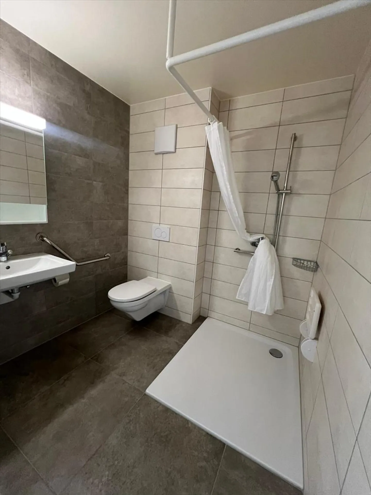 2-room apartment - Photo 8 of 8