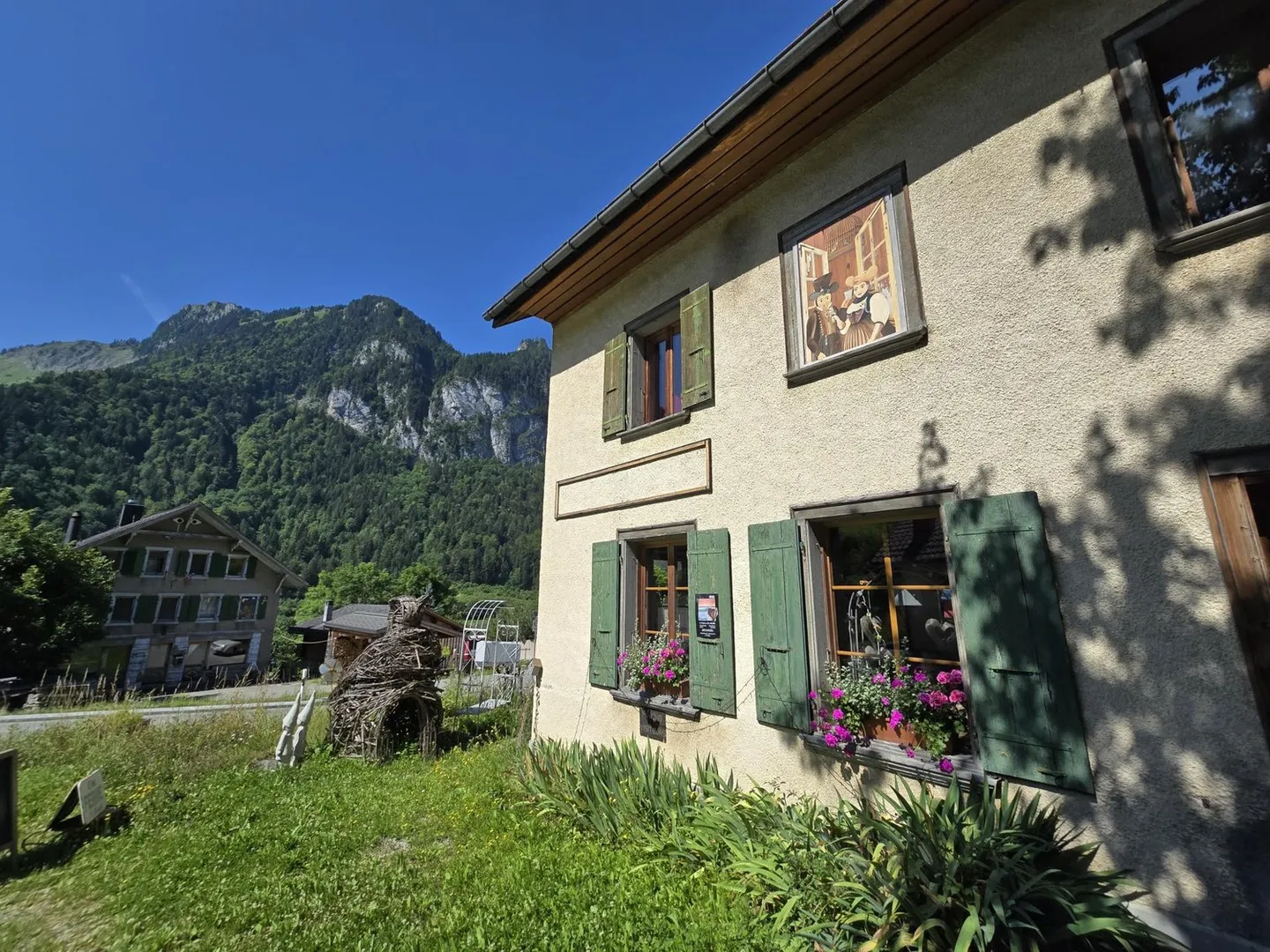 Magnifico edificio del XIX secolo con spazio commerciale - Foto 4 di 13