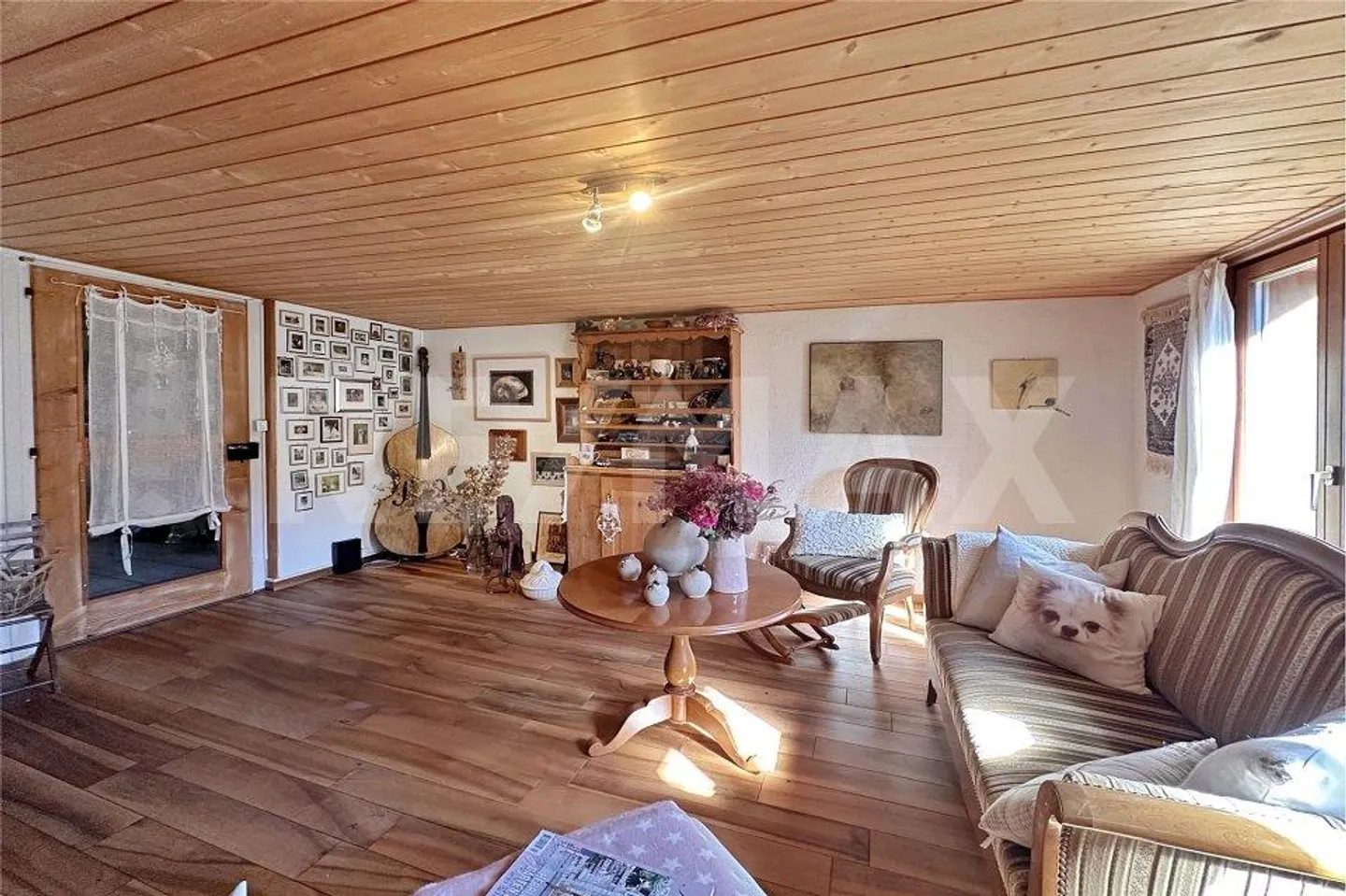 Casa unifamiliare con carattere e ampio spazio - Foto 13 di 13
