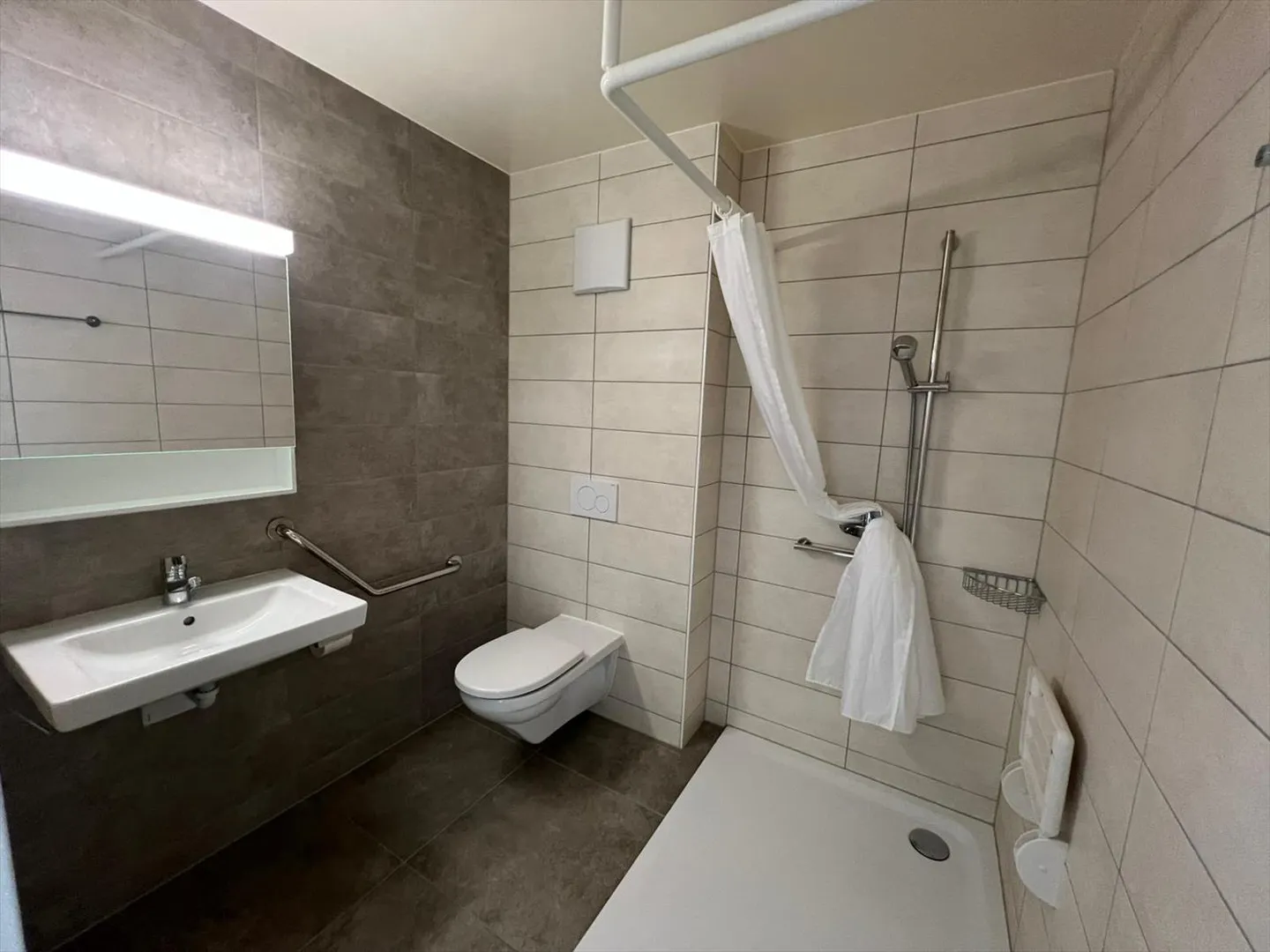 2-room apartment - Photo 6 of 8