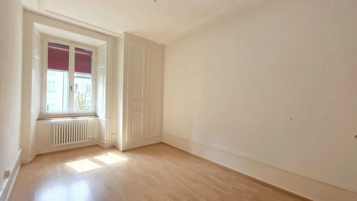 Appartement spacieux avec jardin - Photo 6 sur 11