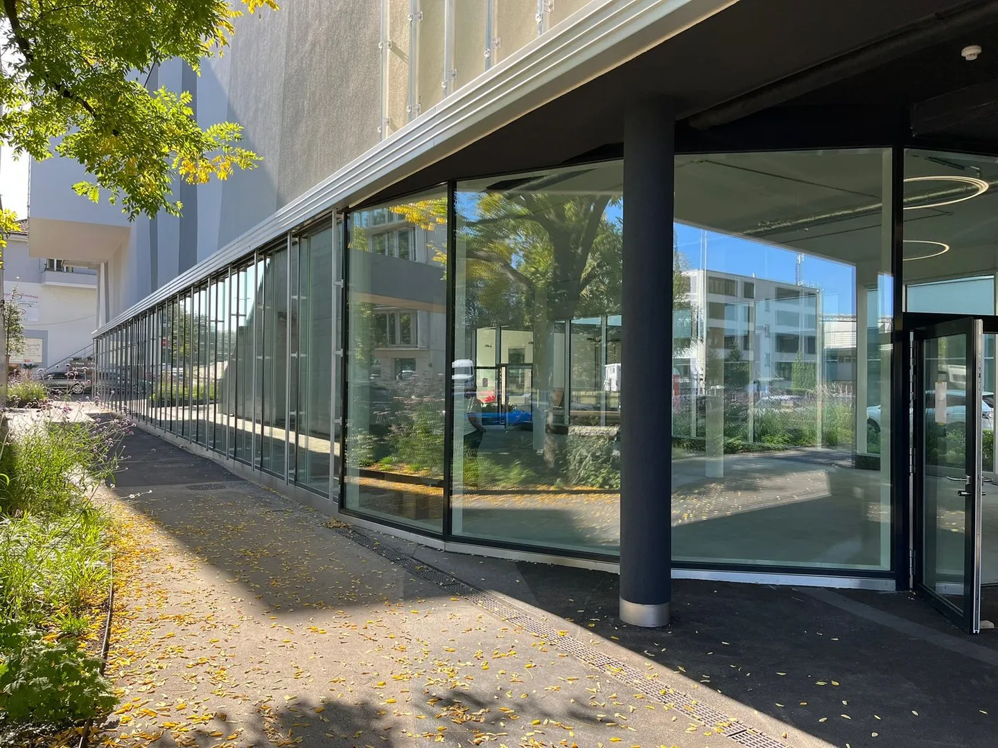 Retailfläche mit Signalwirkung: 235m² und 355 m² Sichtbarkeit an bester Lage - Foto 2 von 5