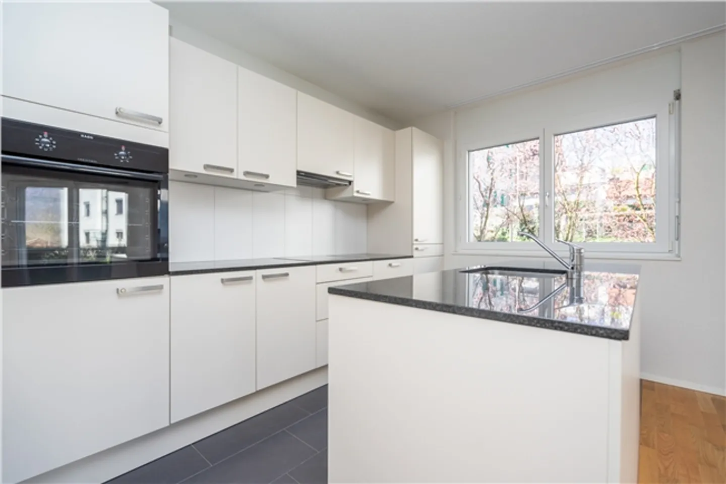 Cozy 3.5-room apartment on the ground floor - Photo 7 of 8