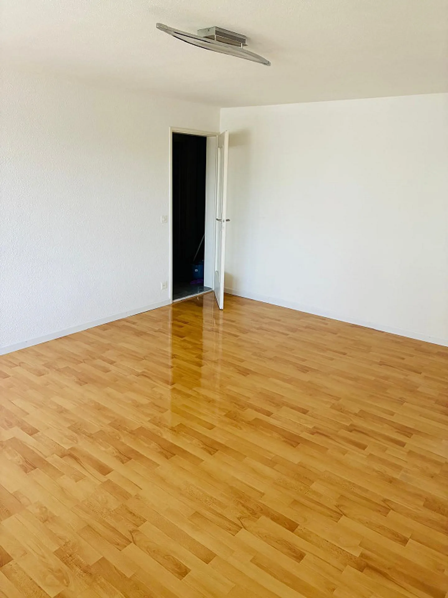 4-room apartment for rent - Photo 14 of 15