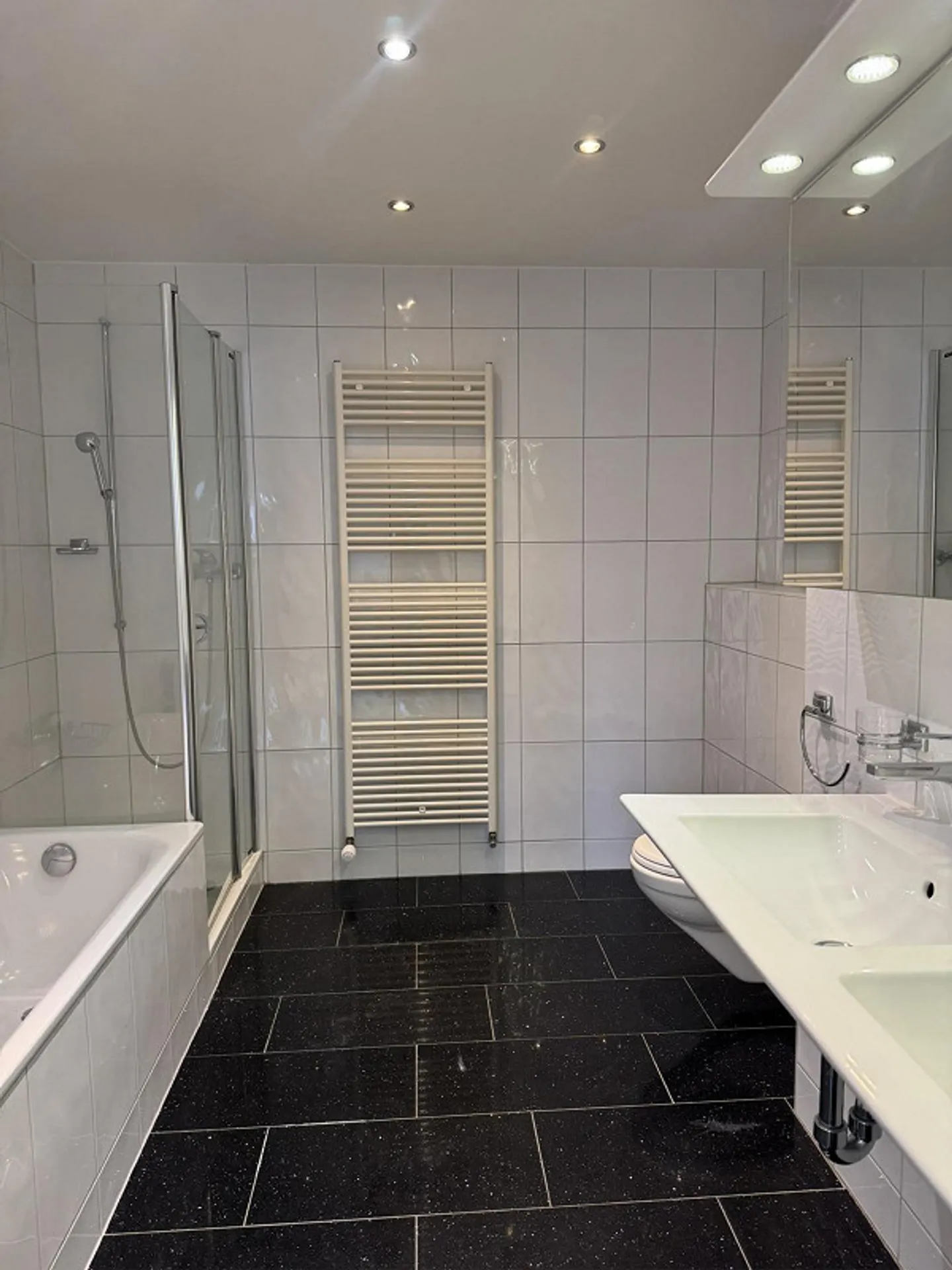 5.5 Room Apartment in Muri near Bern - Photo 8 of 9