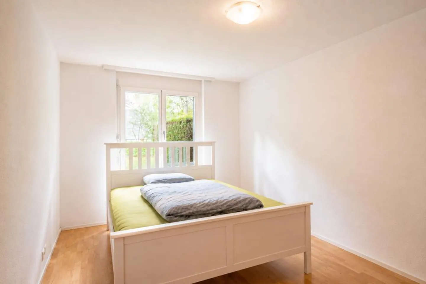 Appartement situé au calme dans la verdure - Photo 4 sur 8