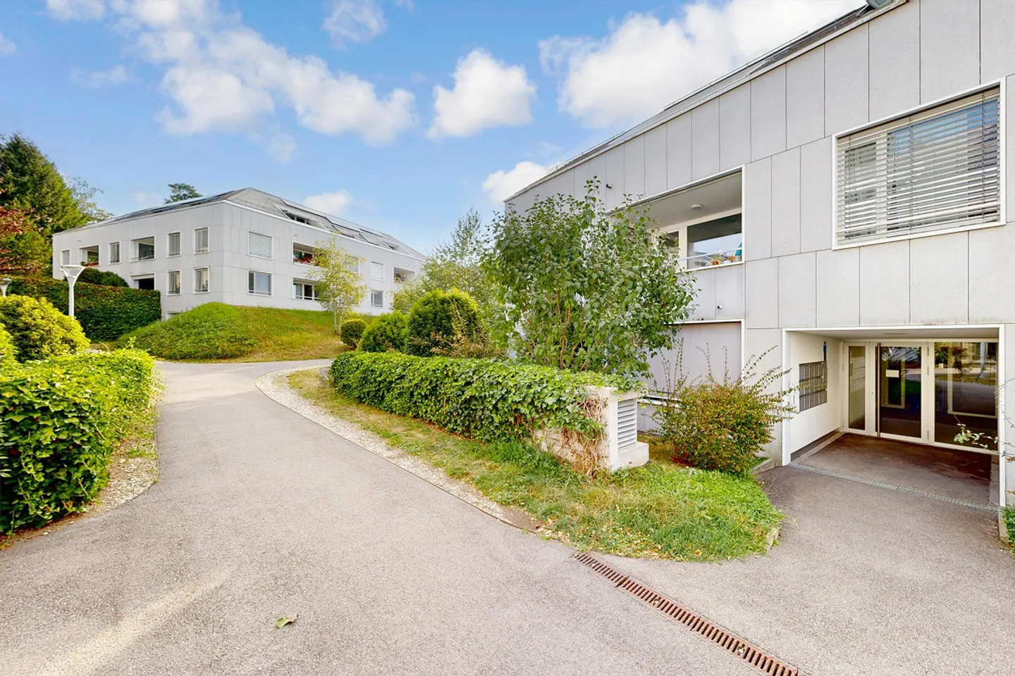 Schöne 3,5-Zimmer-Wohnung von 89 m² in ruhiger Lage zu vermieten - Foto 2 von 3