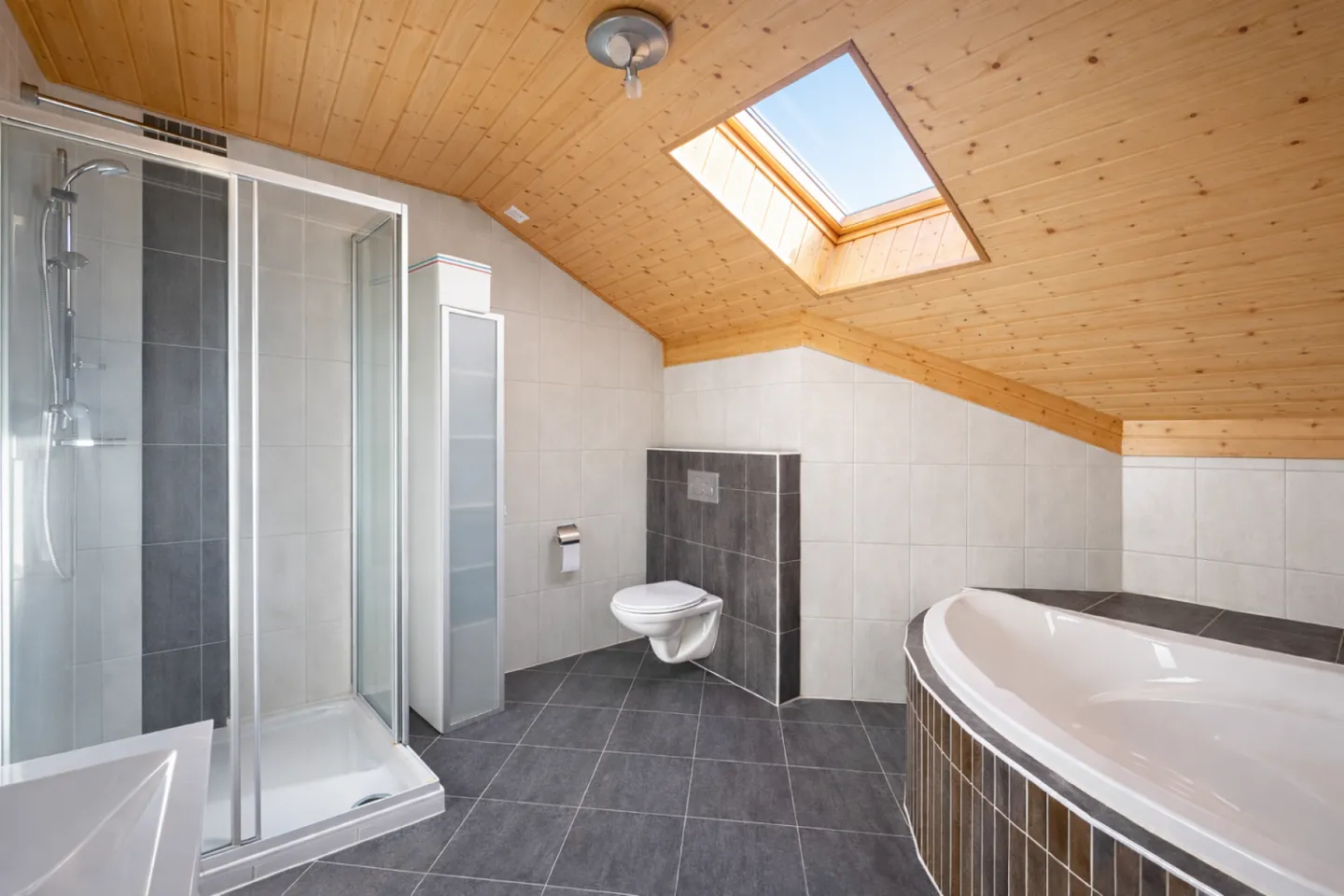 Maison Familiale Moderne à Chermignon - Photo 8 sur 12