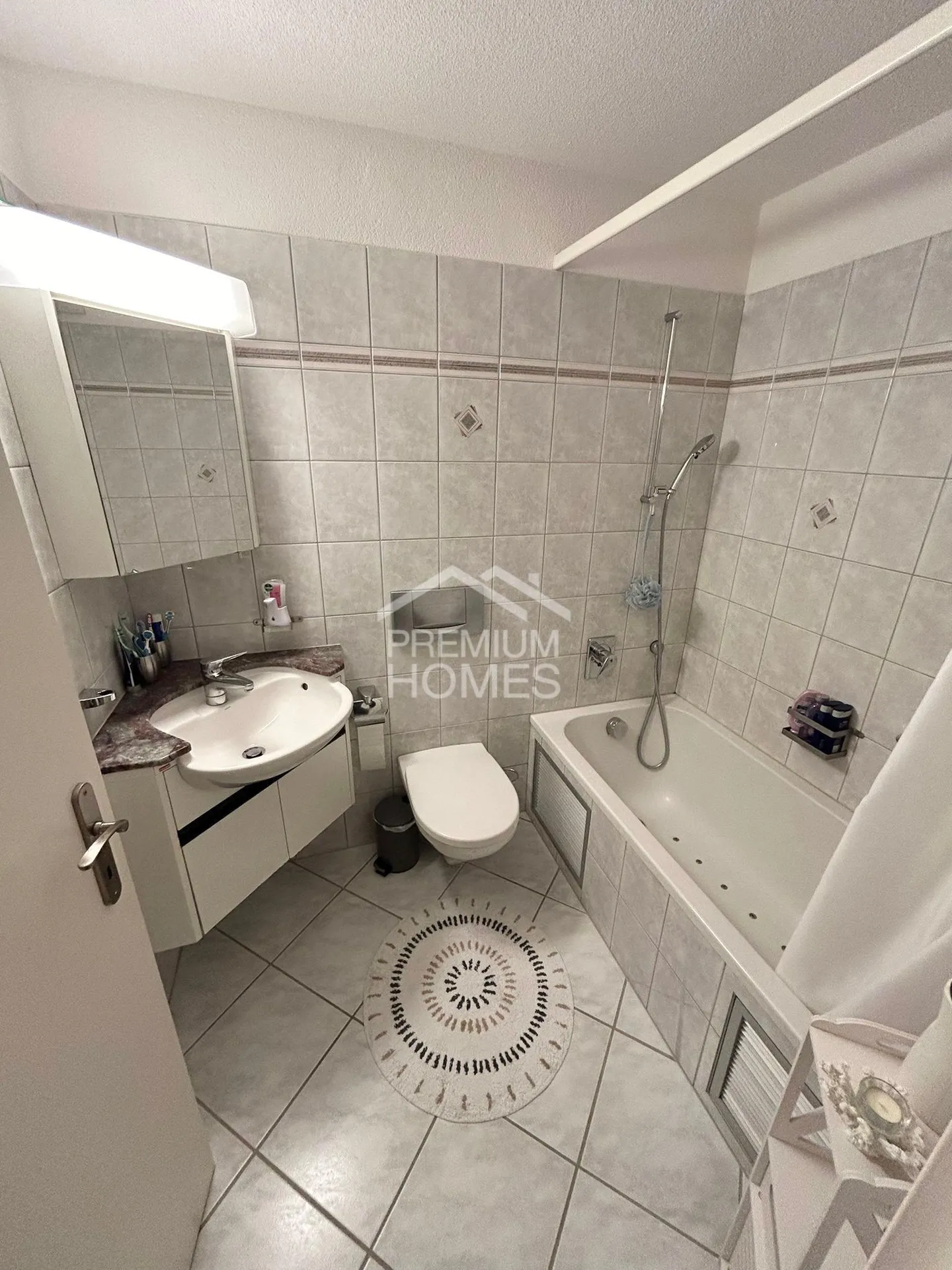 Sonnige Wohnung mit Balkon - Foto 5 von 6