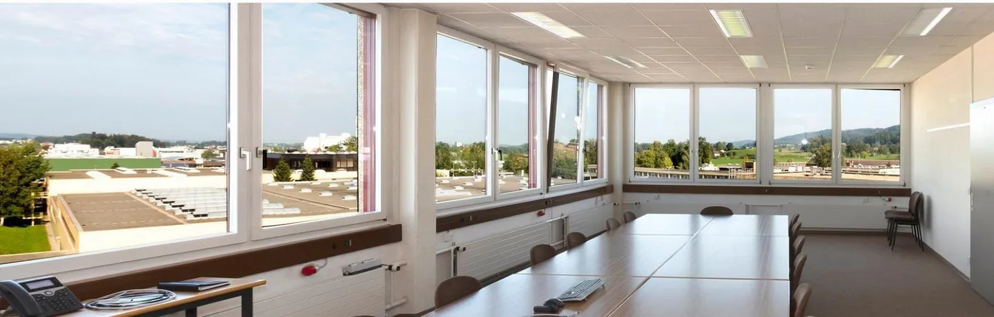 Office Commercial Space between 100 to 1,000 m2 - Photo 3 of 7