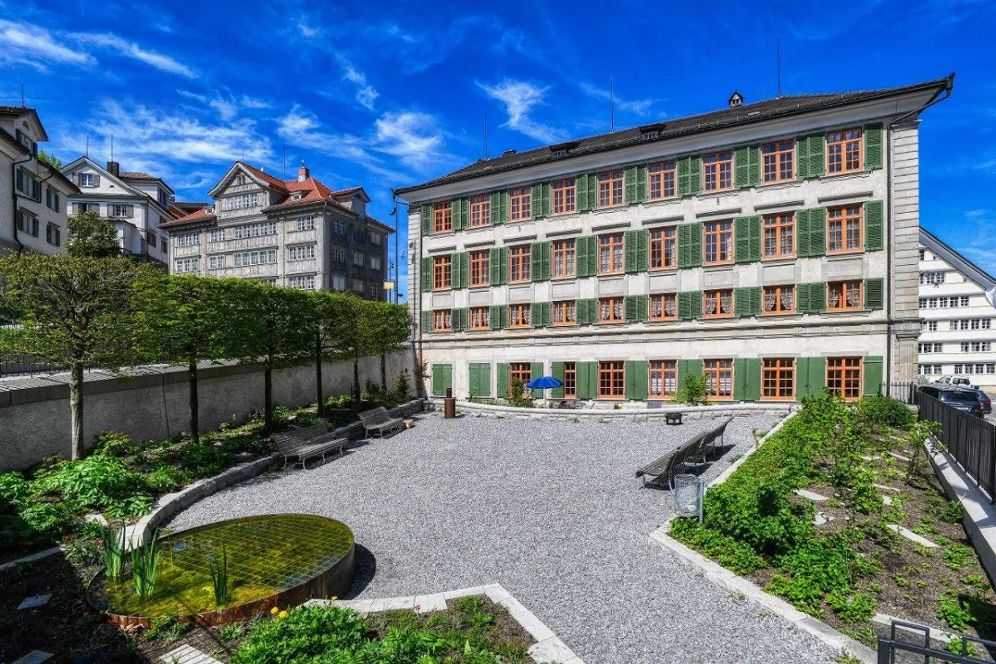 Living in a historic palace! - Photo 1 of 5