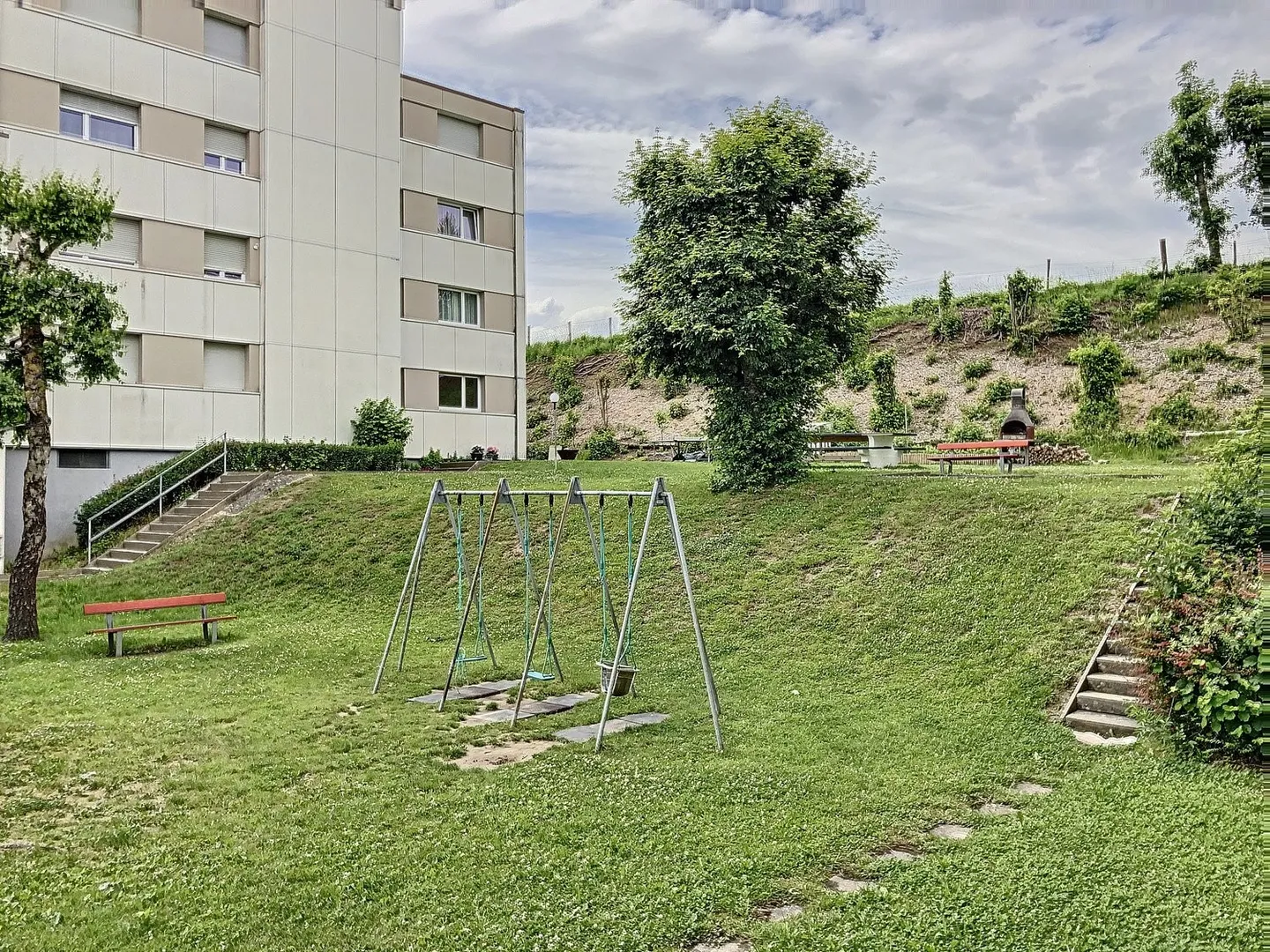 SCHÖNE 3½ ZIMMER IN EINER GRÜNEN UMGEBUNG - Foto 11 von 12