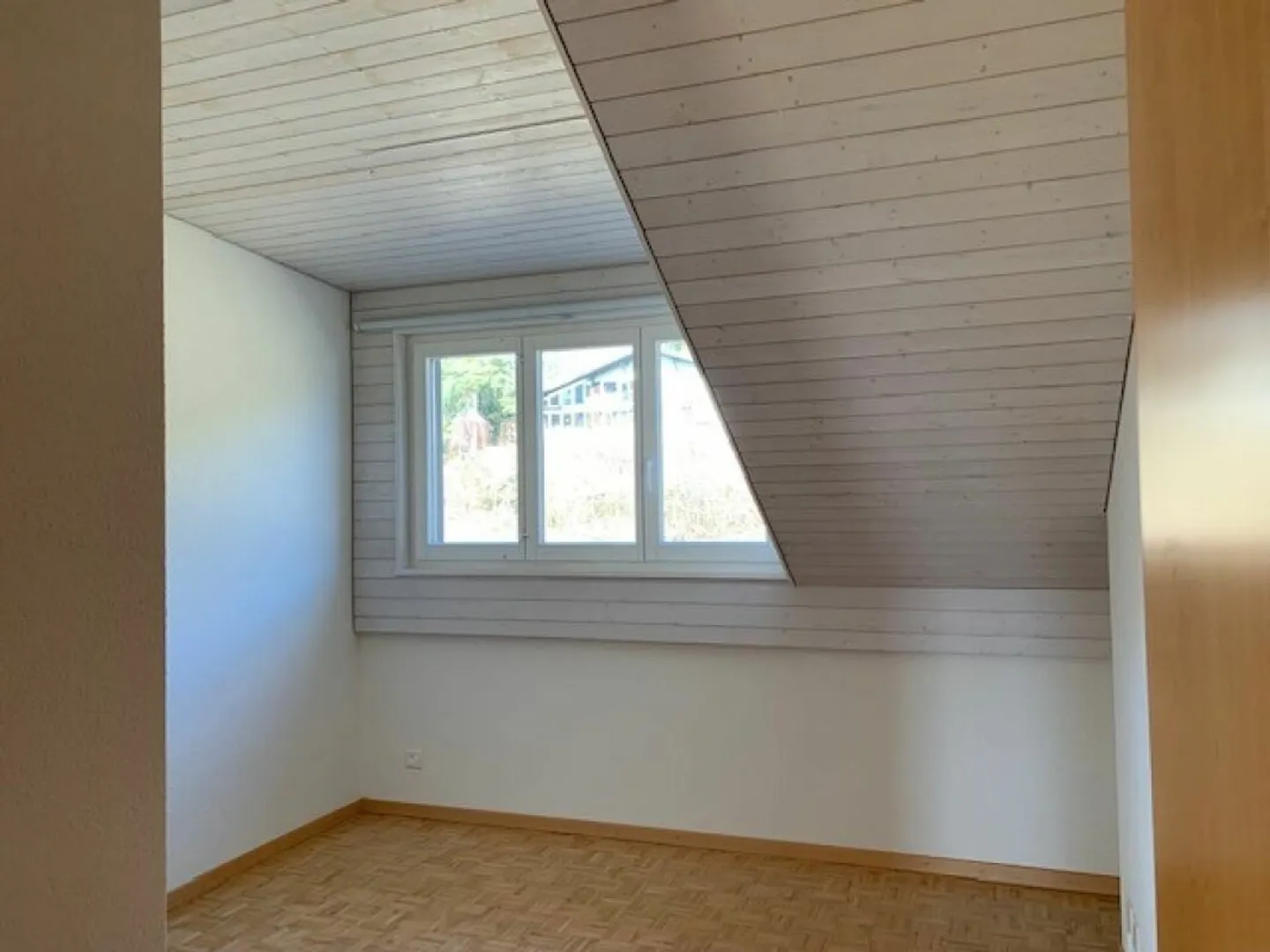 Zwei 3-Familienhäuser mit traumhaft schöner Aussicht - Foto 6 von 15