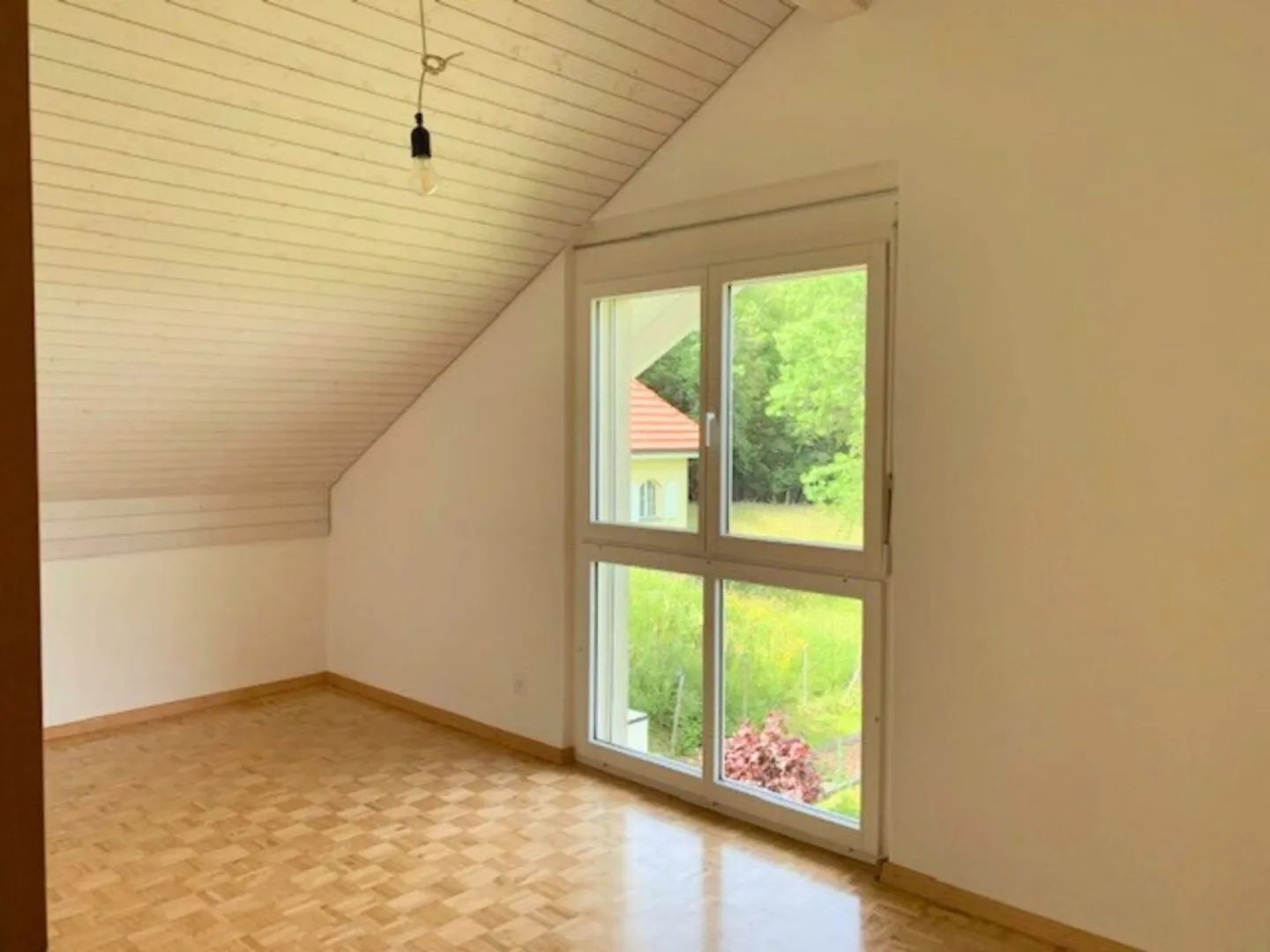 Zwei 3-Familienhäuser mit traumhaft schöner Aussicht - Foto 12 von 15