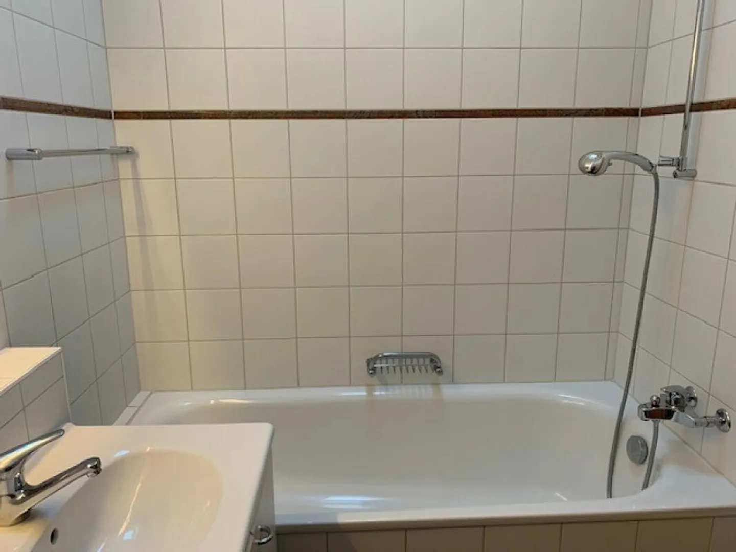 Zwei 3-Familienhäuser mit traumhaft schöner Aussicht - Foto 14 von 15