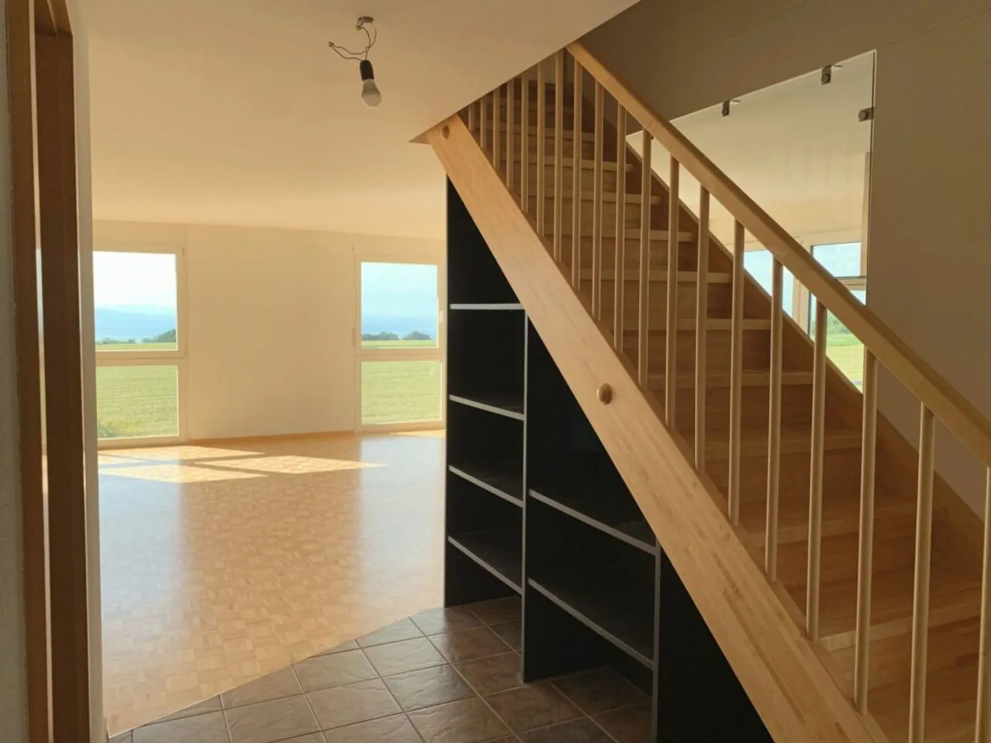 Zwei 3-Familienhäuser mit traumhaft schöner Aussicht - Foto 8 von 15