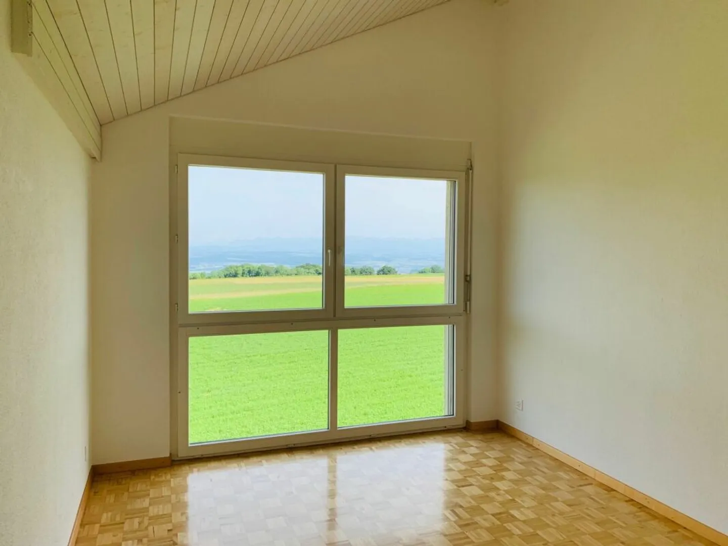 Zwei 3-Familienhäuser mit traumhaft schöner Aussicht - Foto 11 von 15