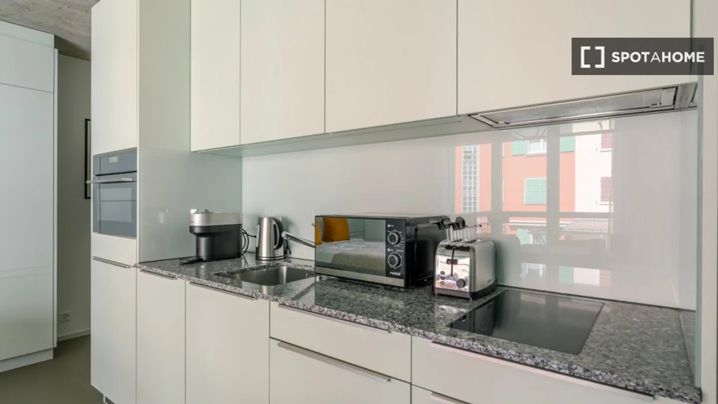 Studio for rent - Photo 3 of 12