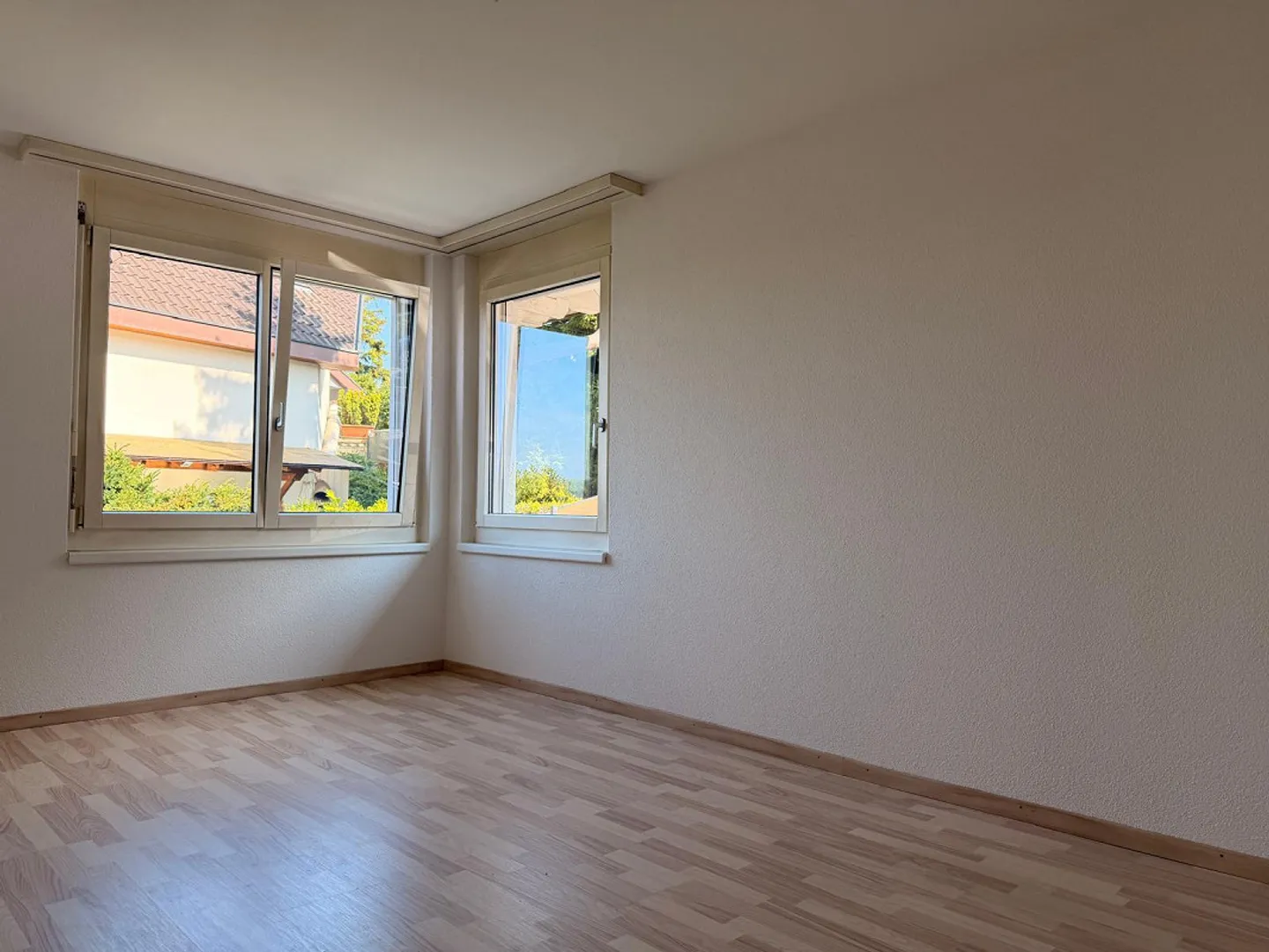 Geräumige Wohnung mit Balkon - Foto 6 von 10