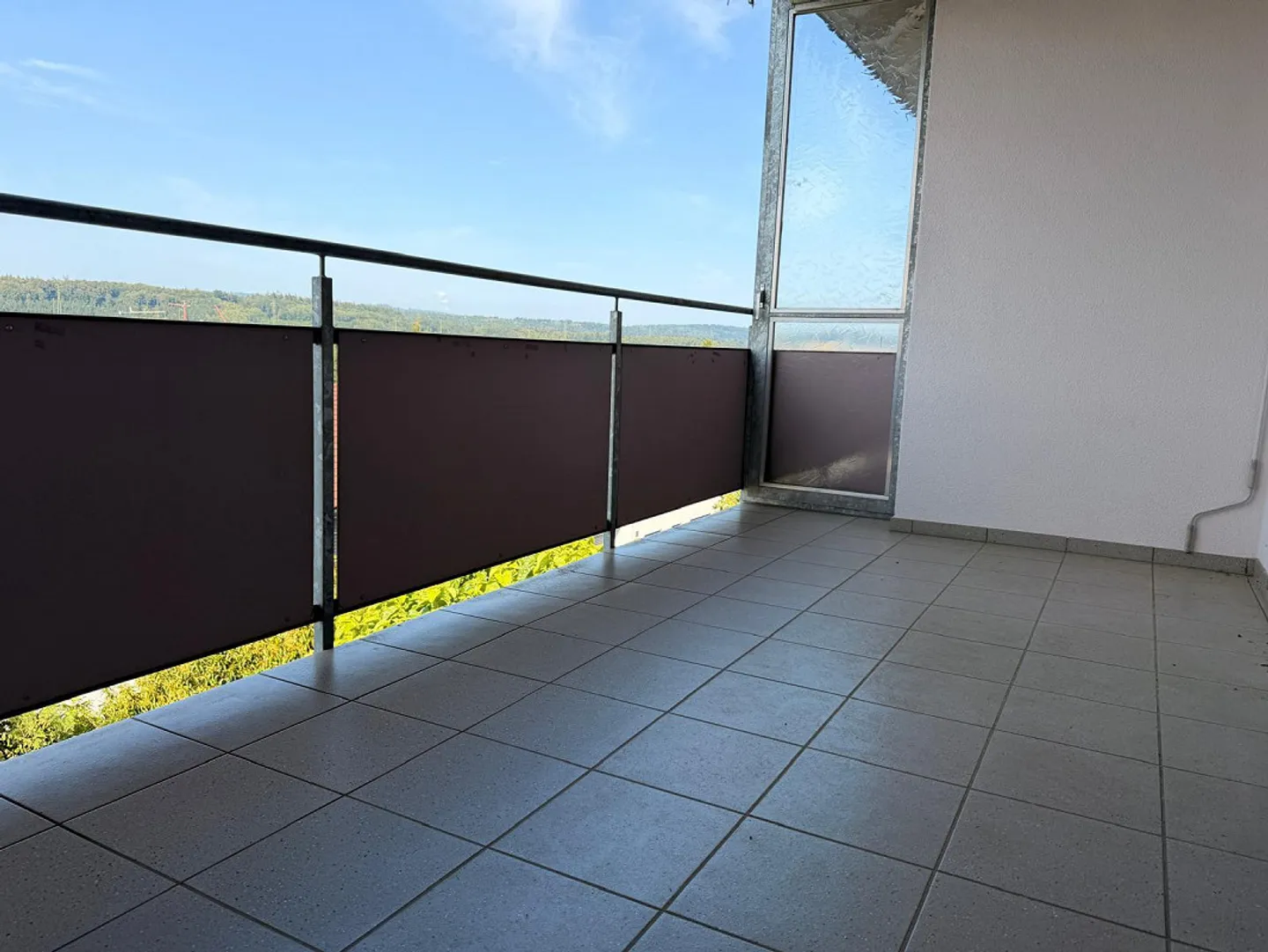 Geräumige Wohnung mit Balkon - Foto 9 von 10