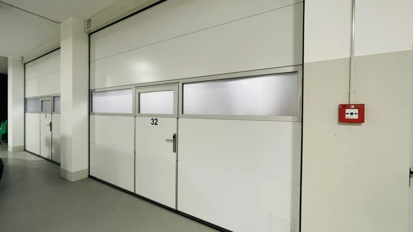 Box funzionale di 126 m2 in affitto a Villeneuve - Foto 1 di 2