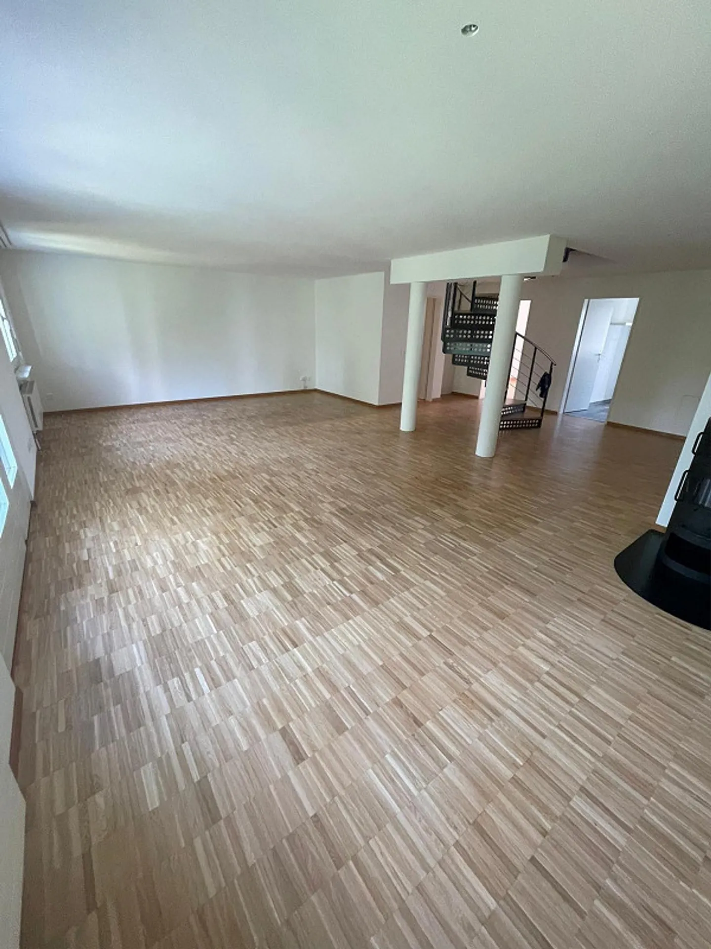 sehr schöne und  helle  5.5 Zimmer-Maisonette-Wohnung - Foto 2 von 10